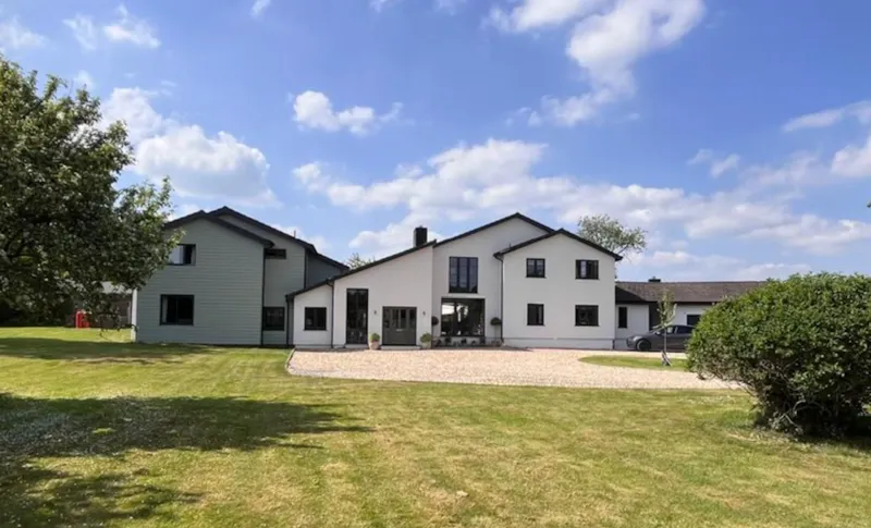 Modern 1970s Tadley Renovation , D2865 (photo 1)