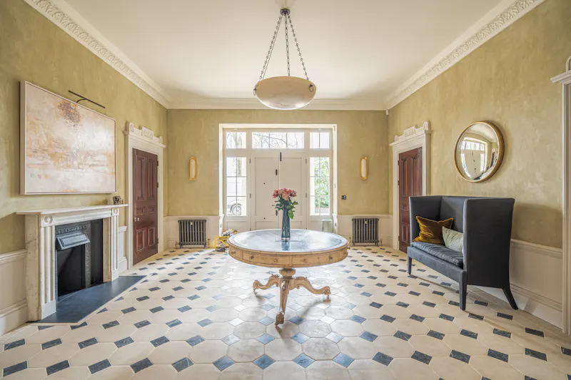 Entrance hall at Mill Hill Georgian mansion , A1689 (photo 2)