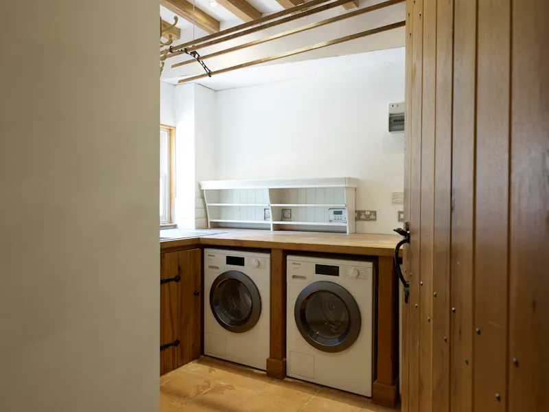 Utility room at Oak framed Bayford house, D2156 (photo 11)