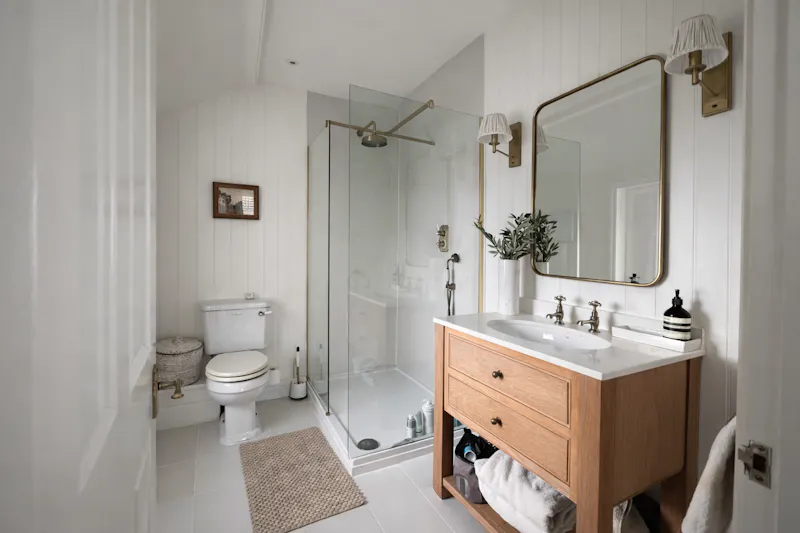 Bathroom at Elegant Edwardian Oxshott home, E553 (photo 23)