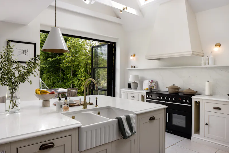 Kitchen at Elegant Edwardian Oxshott home, E553 (photo 2)