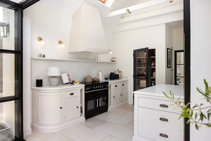 Elegant Edwardian Oxshott home, E553 (photo 4)