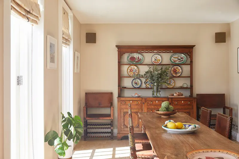 Dining room at Elegant Ashington estate home, A1692 (photo 7)