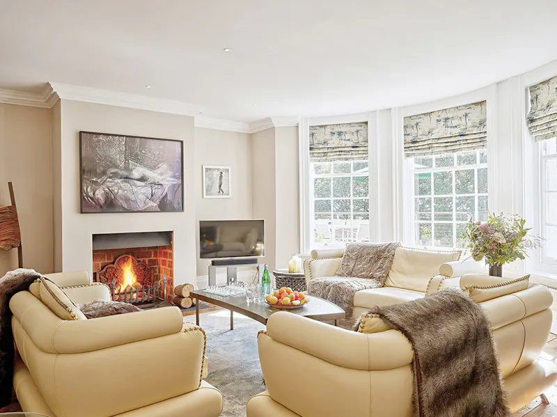 Living Room at Elegant Ashington estate home, A1692 (photo 6)