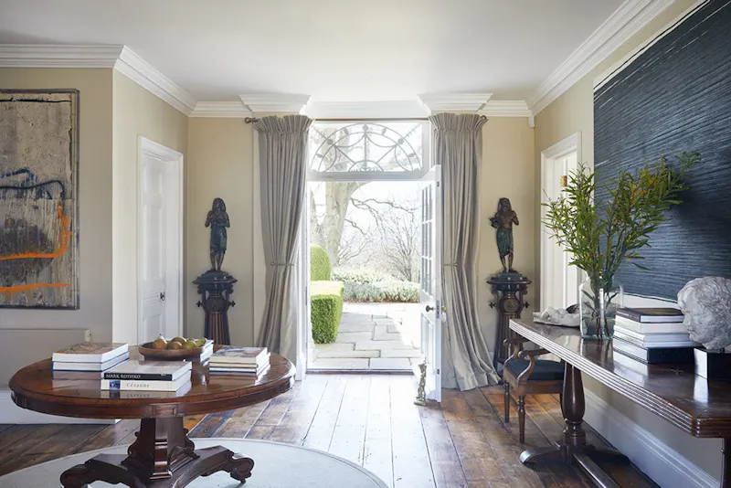 Entrance hall at Elegant Ashington estate home, A1692 (photo 2)