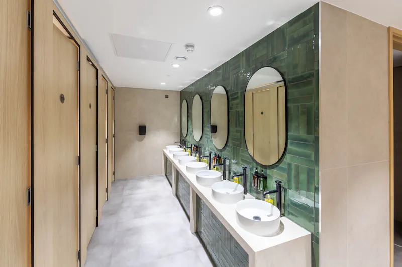 Tiled at East London Venue Space , N570 (photo 13)