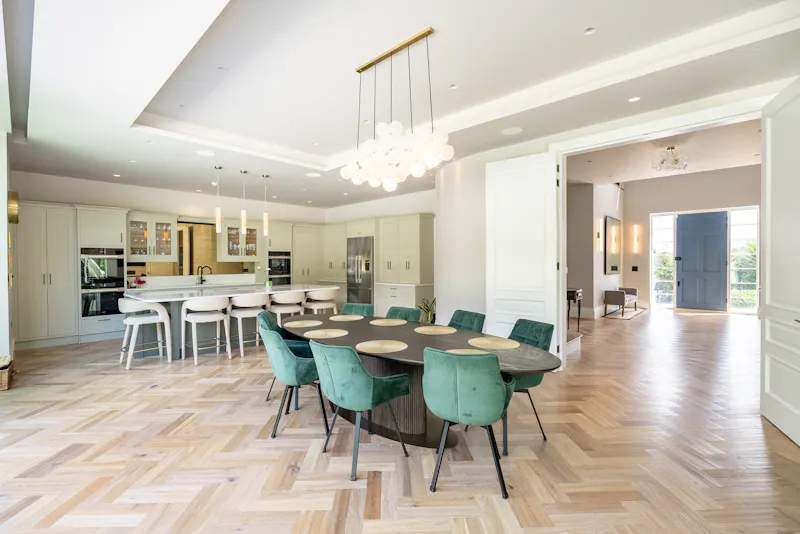 Dining room at Luxury Surrey modern mansion, D2868 (photo 6)