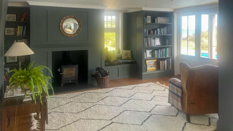 Sitting room at Striking Falmouth coastal home, D2869 (photo 7)