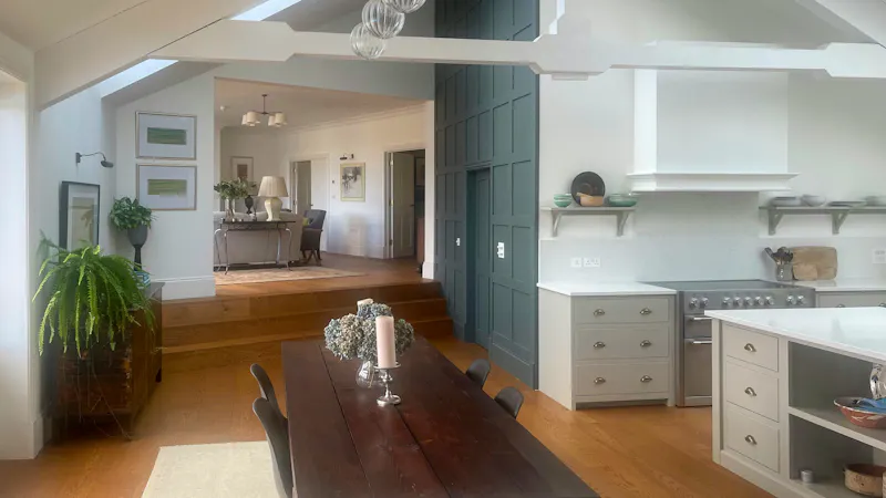 Open plan at Striking Falmouth coastal home, D2869 (photo 4)