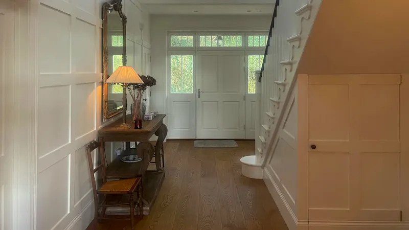 Entrance hall at Striking Falmouth coastal home, D2869 (photo 19)