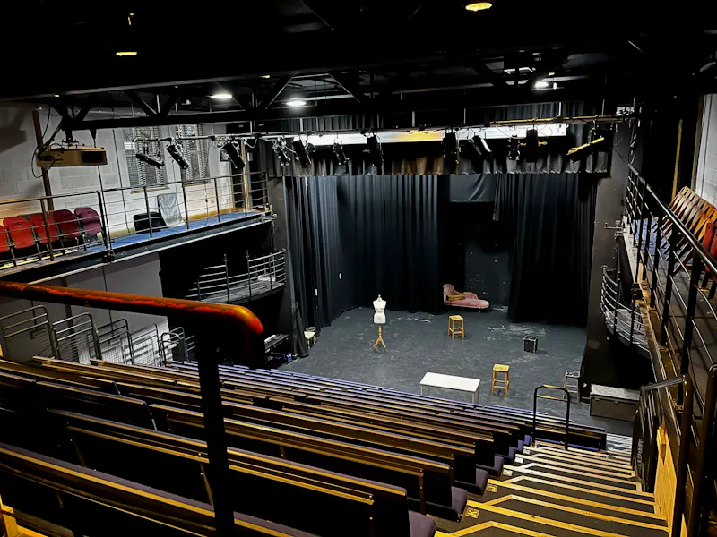 Stage at Grand Georgian Bath college , J232 (photo 3)