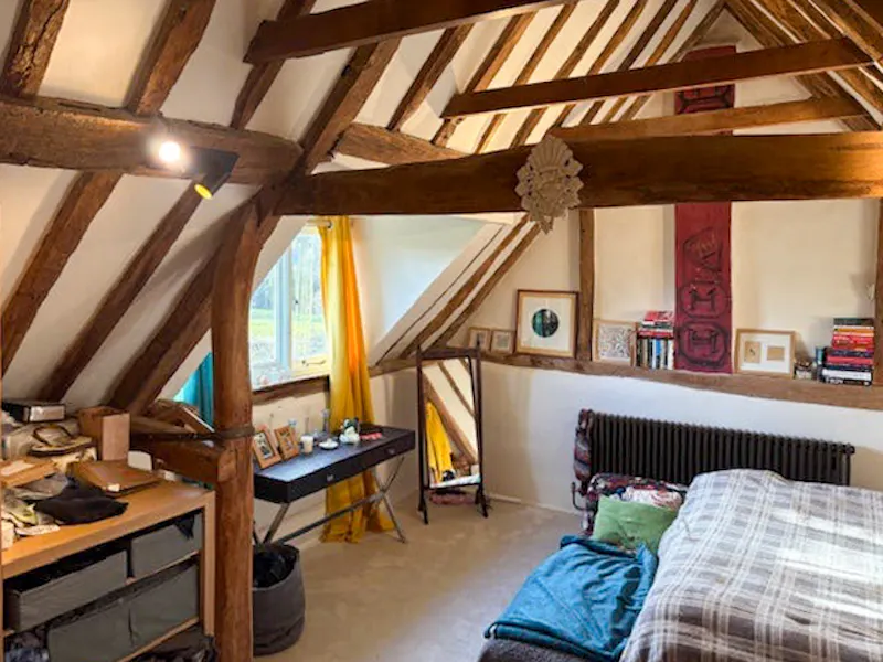 Quirky Guildford cottage, C929 (photo 15)