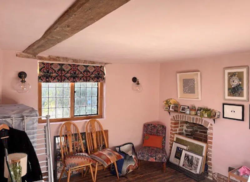 Bedroom at Quirky Guildford cottage, C929 (photo 24)