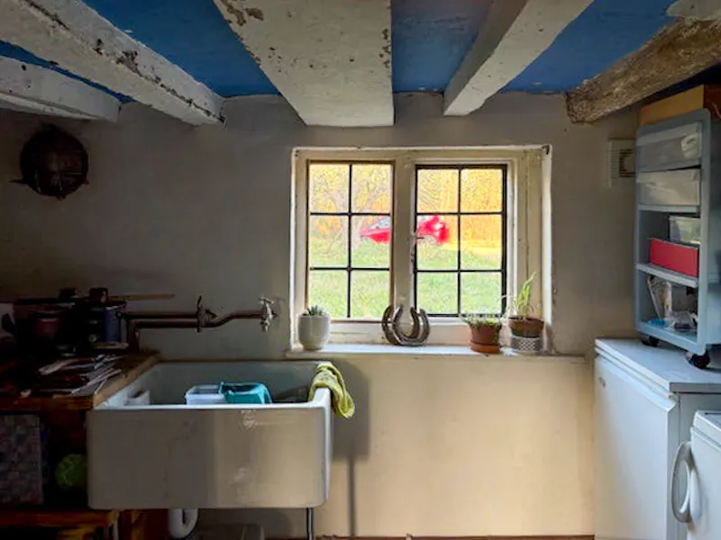 Utility room at Quirky Guildford cottage, C929 (photo 10)
