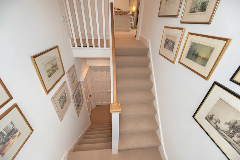 Landing at Edwardian Clapham family home, D2872 (photo 49)