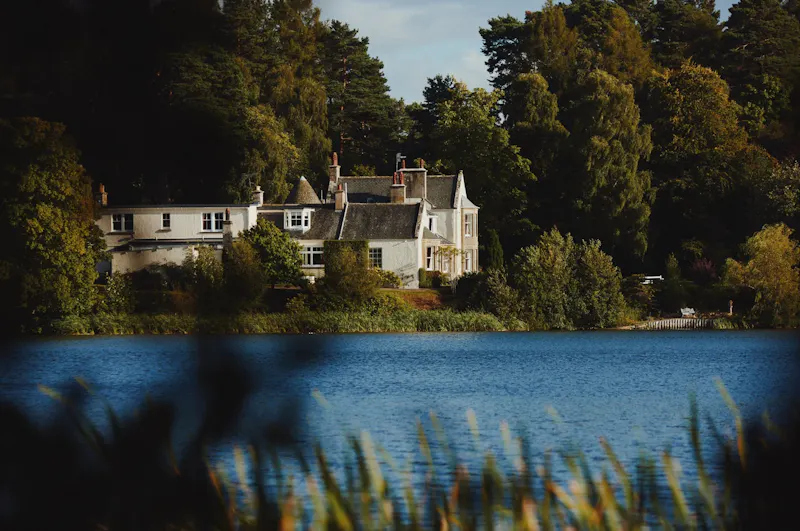 Whimsical Elgin country house, B2127 (photo 59)