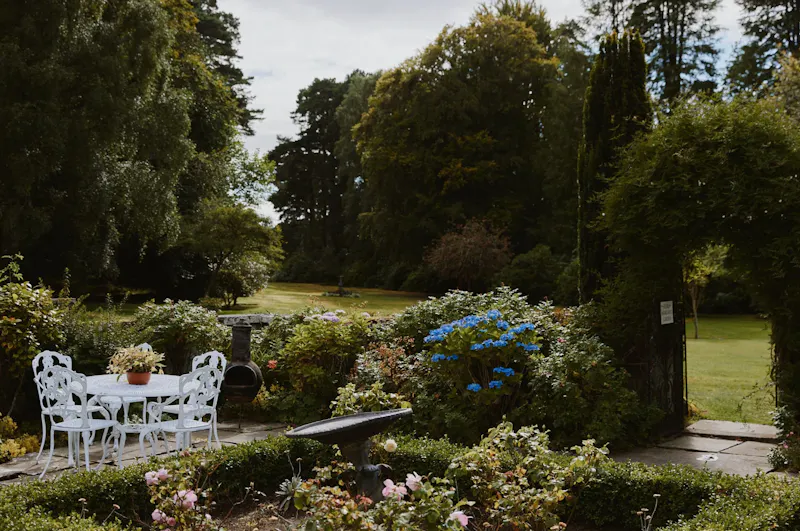 Whimsical Elgin country house, B2127 (photo 51)