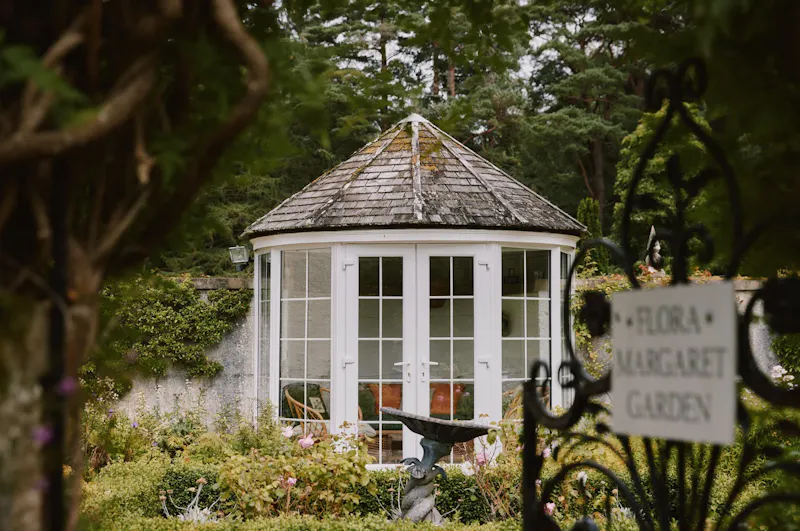 Whimsical Elgin country house, B2127 (photo 46)
