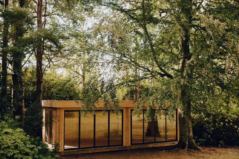 Summer house at Whimsical Elgin country house, B2127 (photo 45)