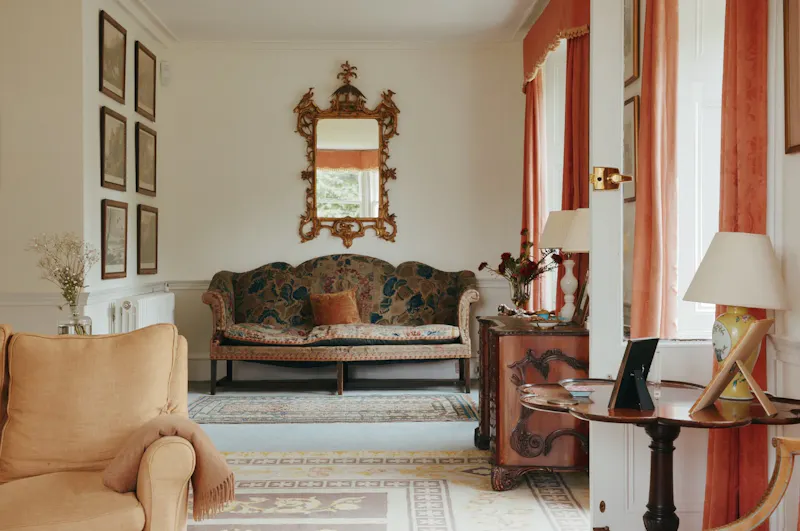 Whimsical Elgin country house, B2127 (photo 5)
