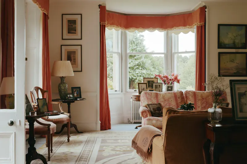 Whimsical Elgin country house, B2127 (photo 7)
