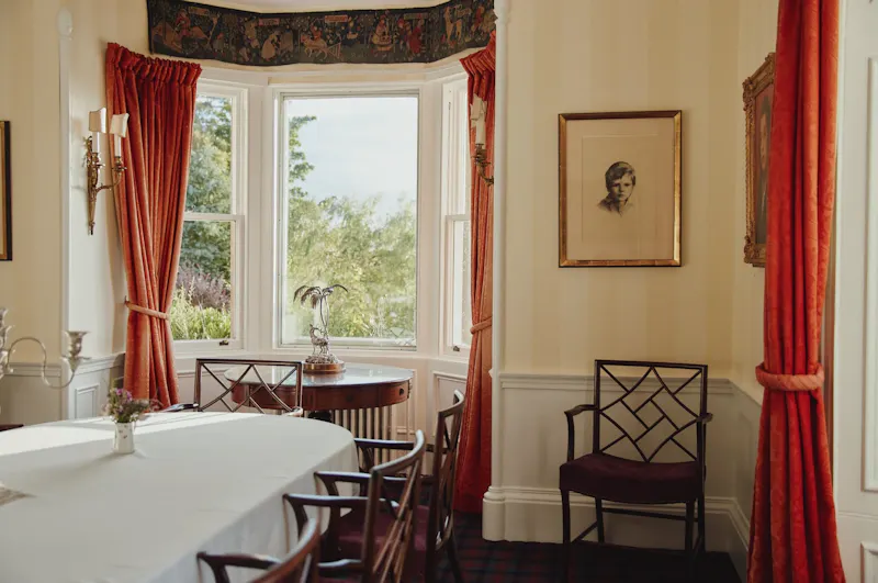 Whimsical Elgin country house, B2127 (photo 16)