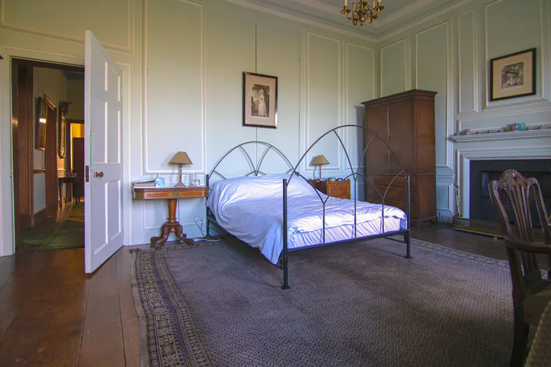 Bedroom at Grand Whittington stately home, A1694 (photo 22)