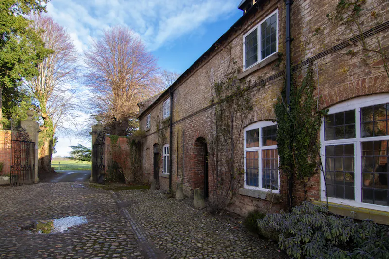 Grand Whittington stately home, A1694 (photo 29)