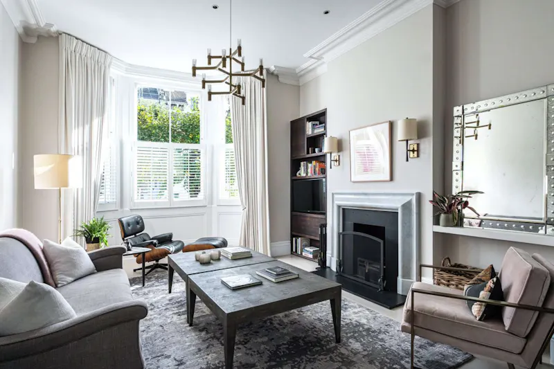 Living Room at Stylish Wandsworth family home, B2128 (photo 7)