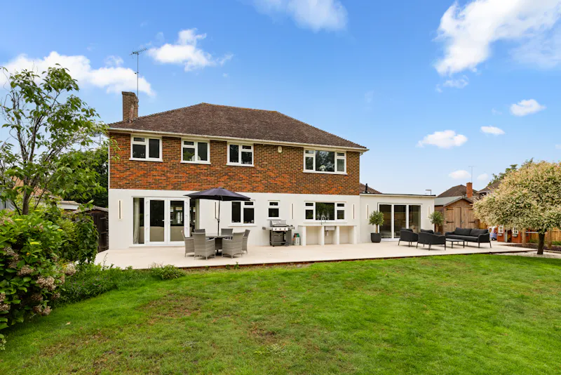1960s Windlesham family home, D2874 (photo 11)