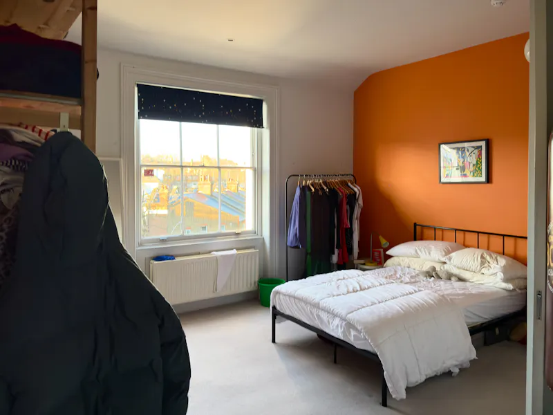 Bedroom at Canonbury Design-Led Townhouse, B2129 (photo 29)