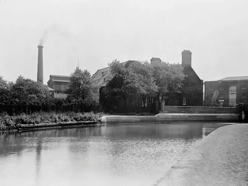 Historical East London Mill, N572 (photo 13)