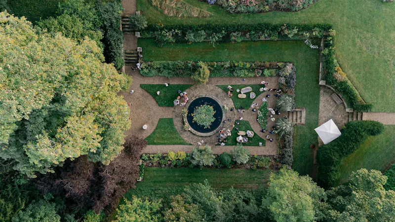 Garden - formal at Elegant Tugby Georgian house , A1696 (photo 54)