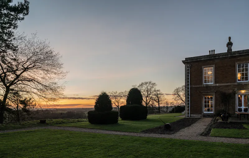 Elegant Tugby Georgian house , A1696 (photo 64)