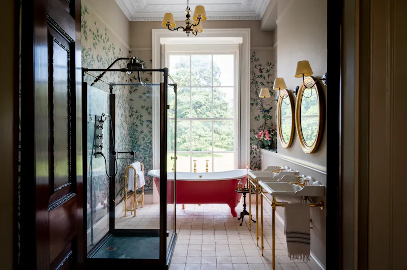 Bathroom at Elegant Tugby Georgian house , A1696 (photo 22)