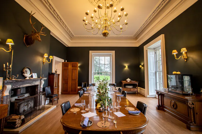 Elegant Tugby Georgian house , A1696 (photo 18)