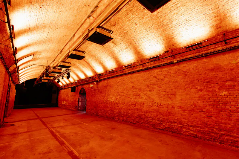 Iconic Waterloo Arched Venue, N571 (photo 5)