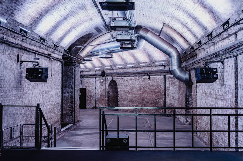 Iconic Waterloo Arched Venue, N571 (photo 13)