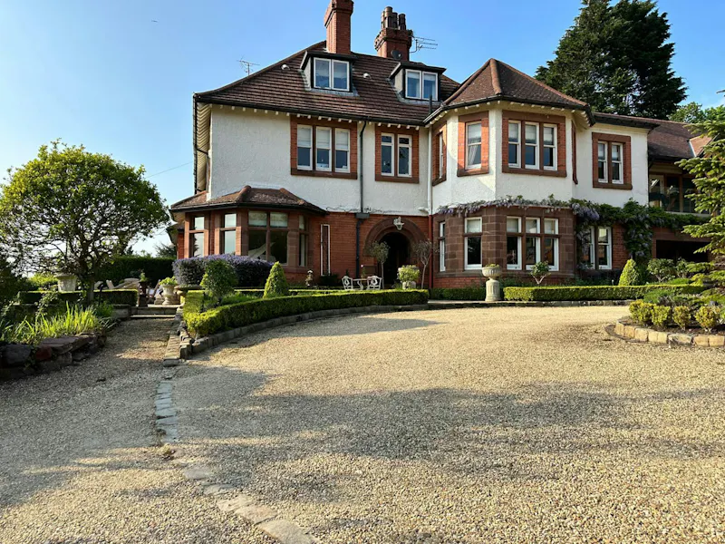 Grand Victorian Merseyside Home, B2131 (photo 1)