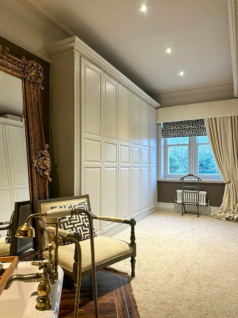 Dressing room at Grand Victorian Merseyside Home, B2131 (photo 19)