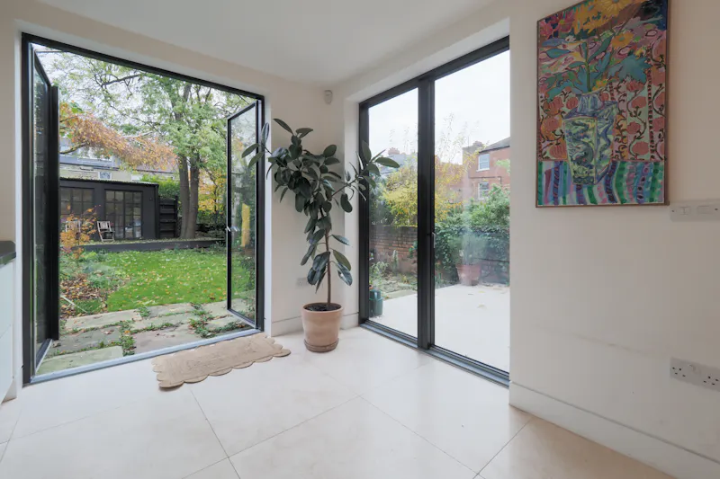 Upper Holloway Victorian Home, B2135 (photo 7)