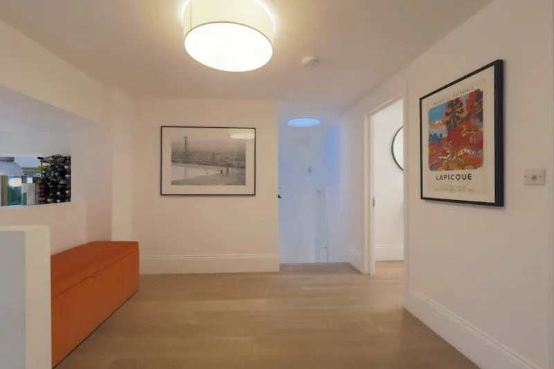 Landing at Upper Holloway Victorian Home, B2135 (photo 11)