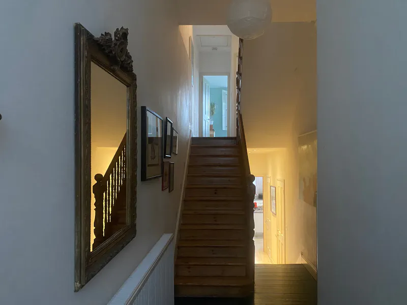 Staircase at Stylish Kensal Green house, F1107 (photo 3)