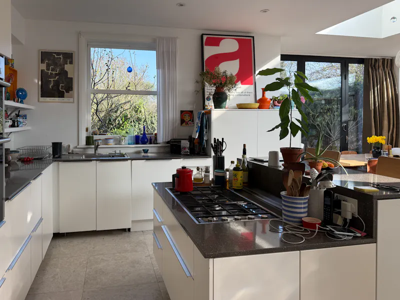 Kitchen island at Stylish Kensal Green house, F1107 (photo 7)