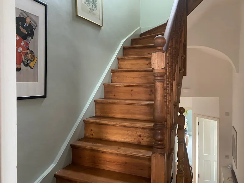 Staircase at Stylish Kensal Green house, F1107 (photo 31)