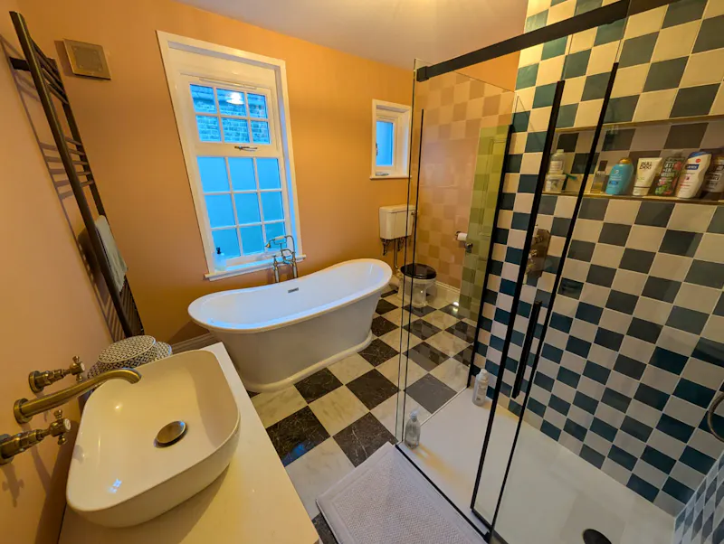 Bath at Harlesden Victorian Home, B2133 (photo 15)