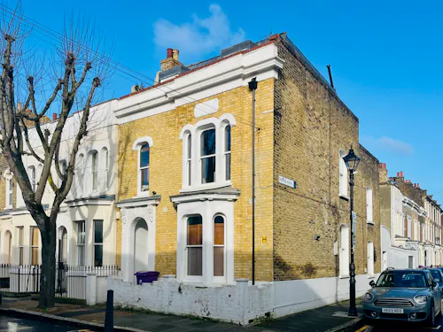 Colourful Bow Victorian Home, B2134