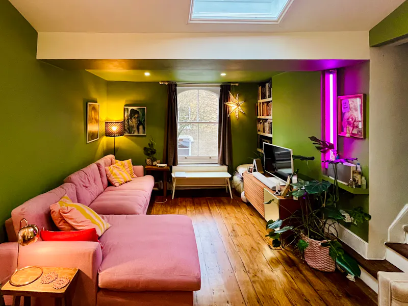 Colourful Bow Victorian Home, B2134 (photo 4)