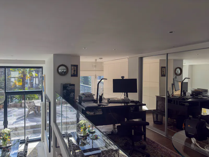Mezzanine at Stunnning Earls Court Flat, F1275 (photo 35)