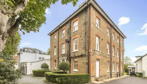 Retro Hampstead Flat, F1276